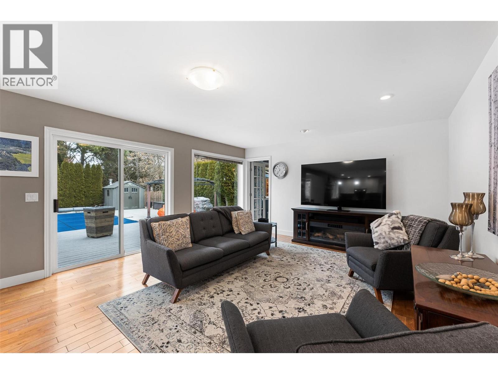 774 VARNEY COURT - 20