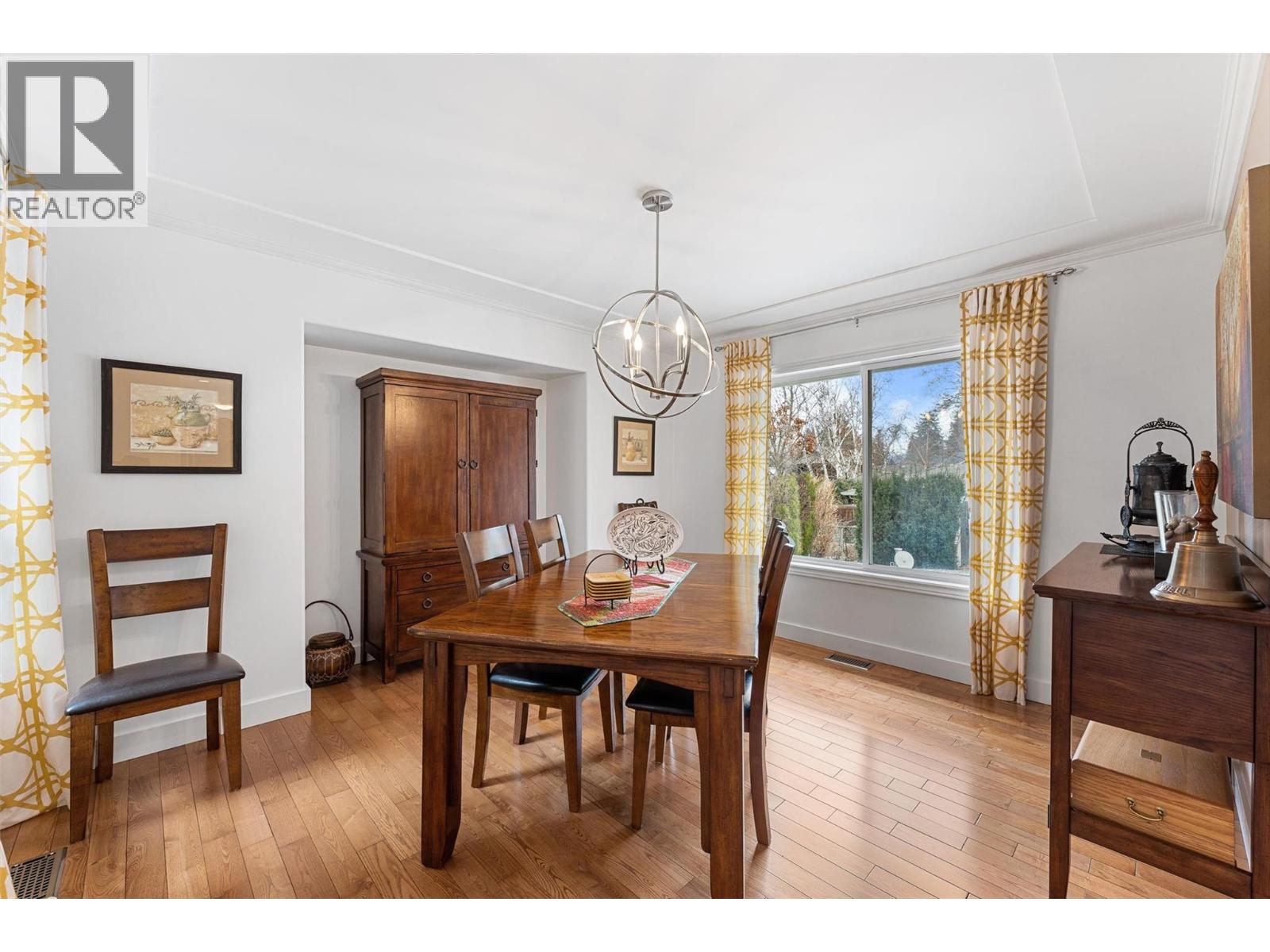 774 VARNEY COURT - 24