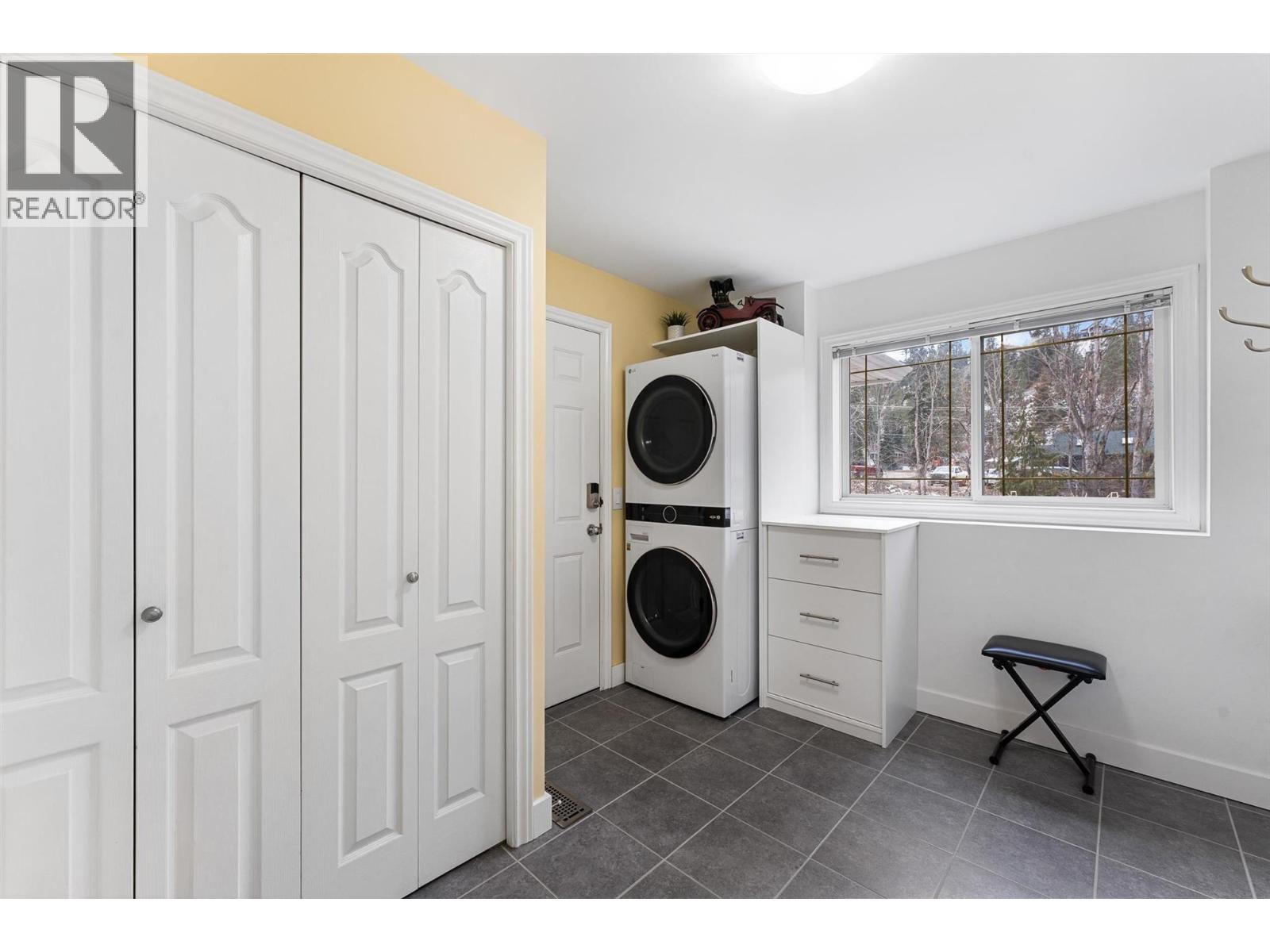 774 VARNEY COURT - 30