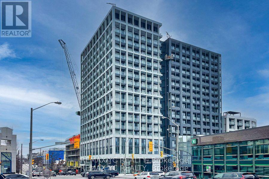 2020 Bathurst Street 706