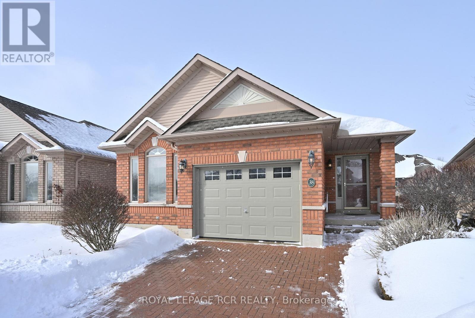 38 BELLA VISTA TRAIL - Photo 2 of 31, New Tecumseth (Alliston), Ontario