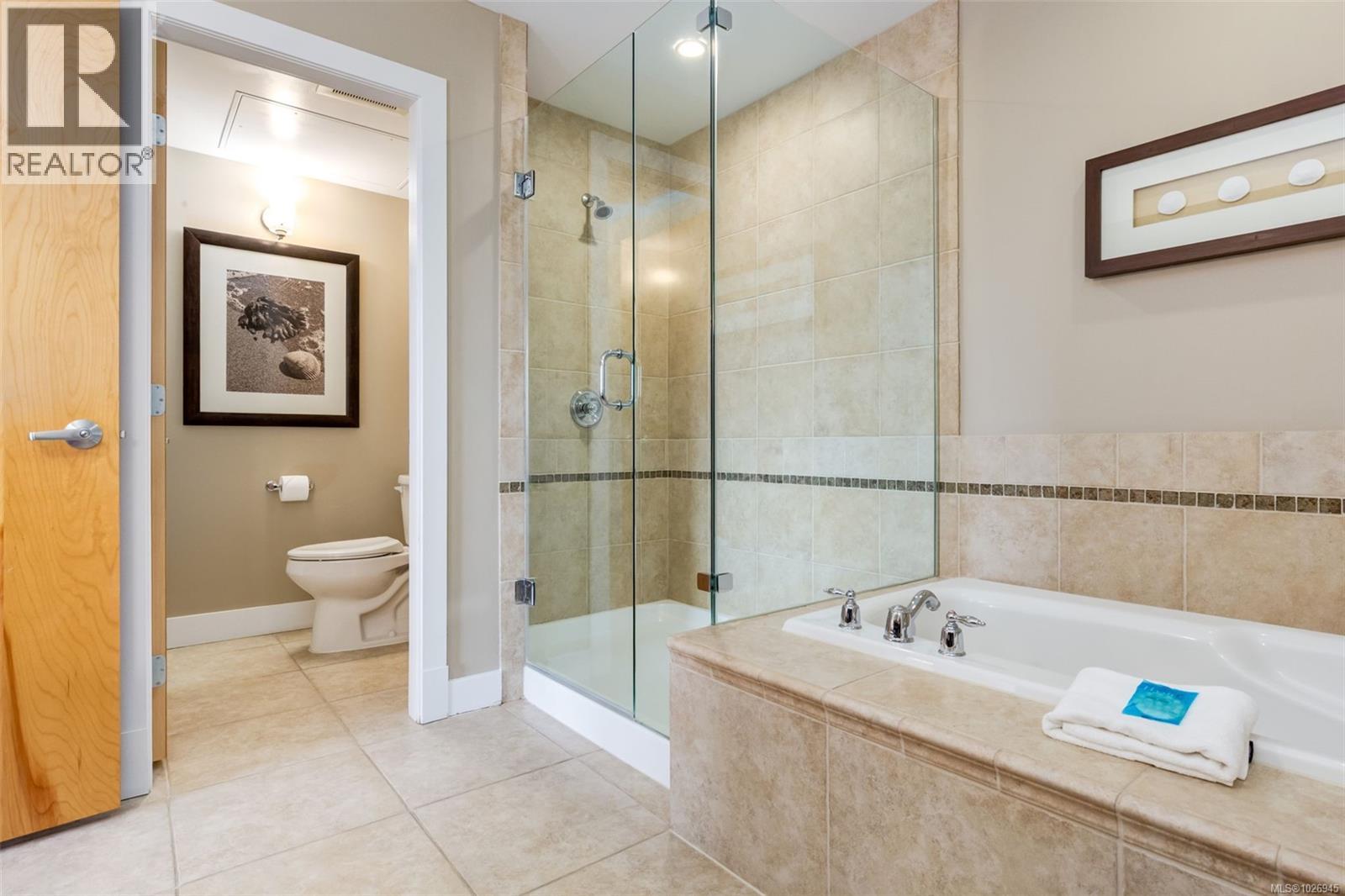 905/906A 181 Beachside Dr, Parksville