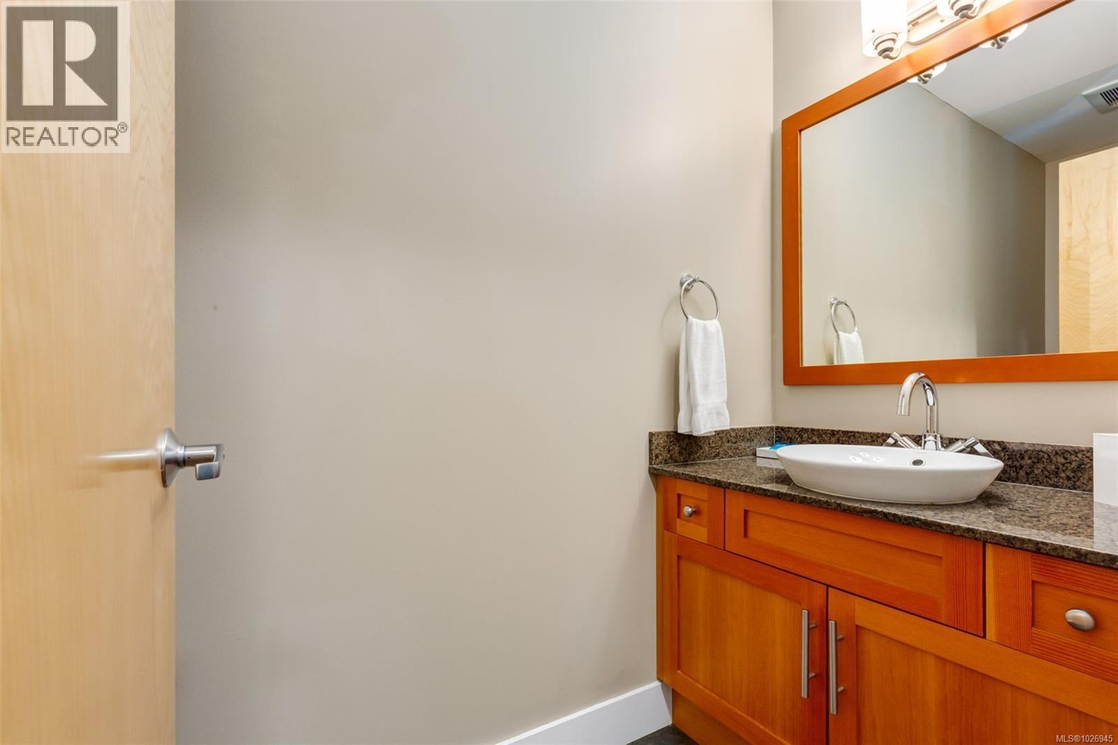 905/906A 181 Beachside Dr, Parksville