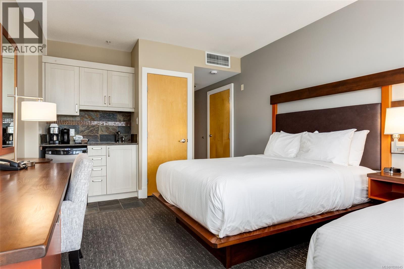 905/906A 181 Beachside Dr, Parksville