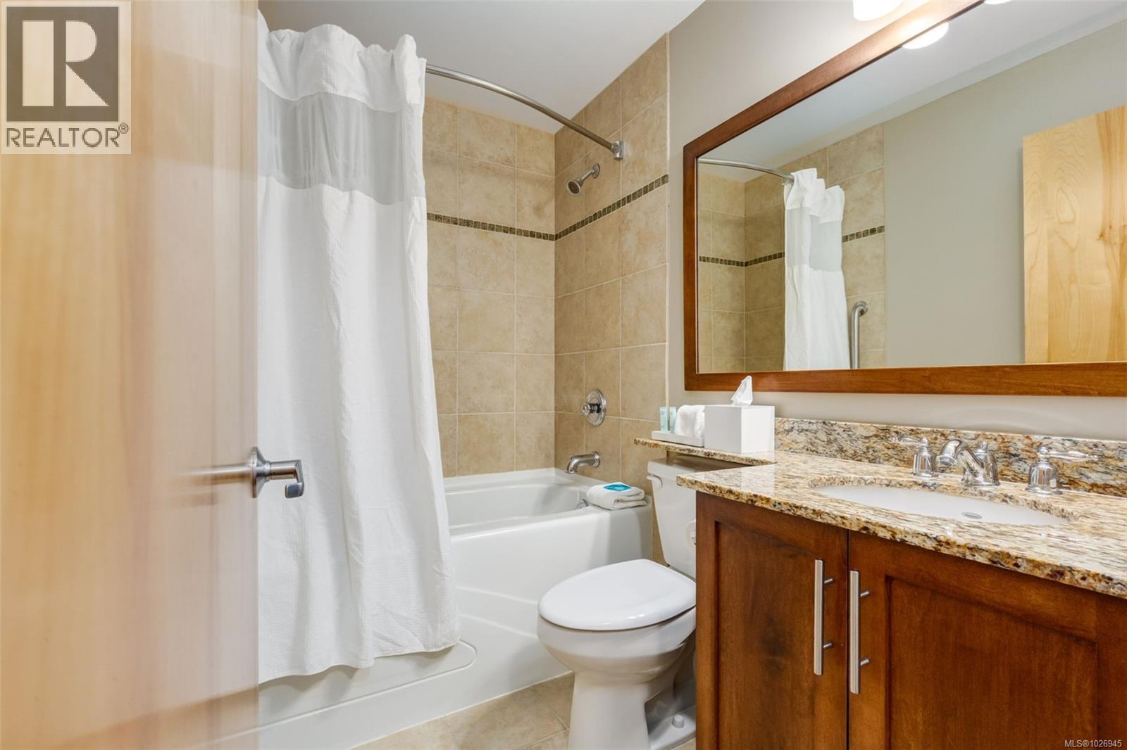 905/906A 181 Beachside Dr, Parksville