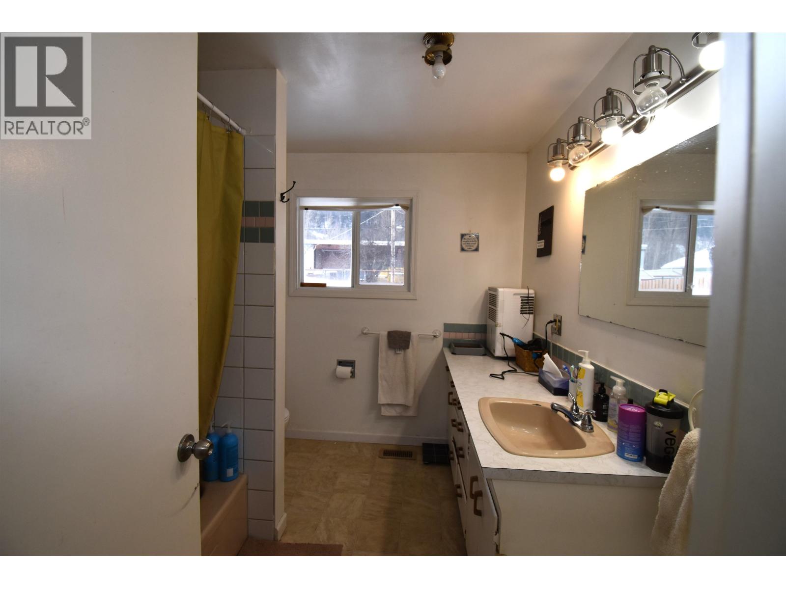 4145 ALFRED Avenue, Smithers