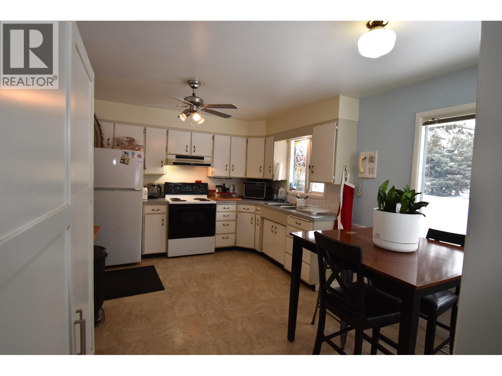 4145 ALFRED Avenue, Smithers