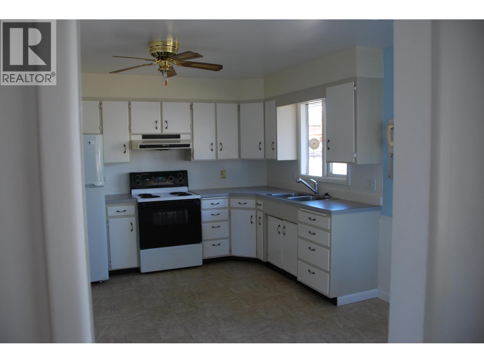 4145 ALFRED Avenue, Smithers