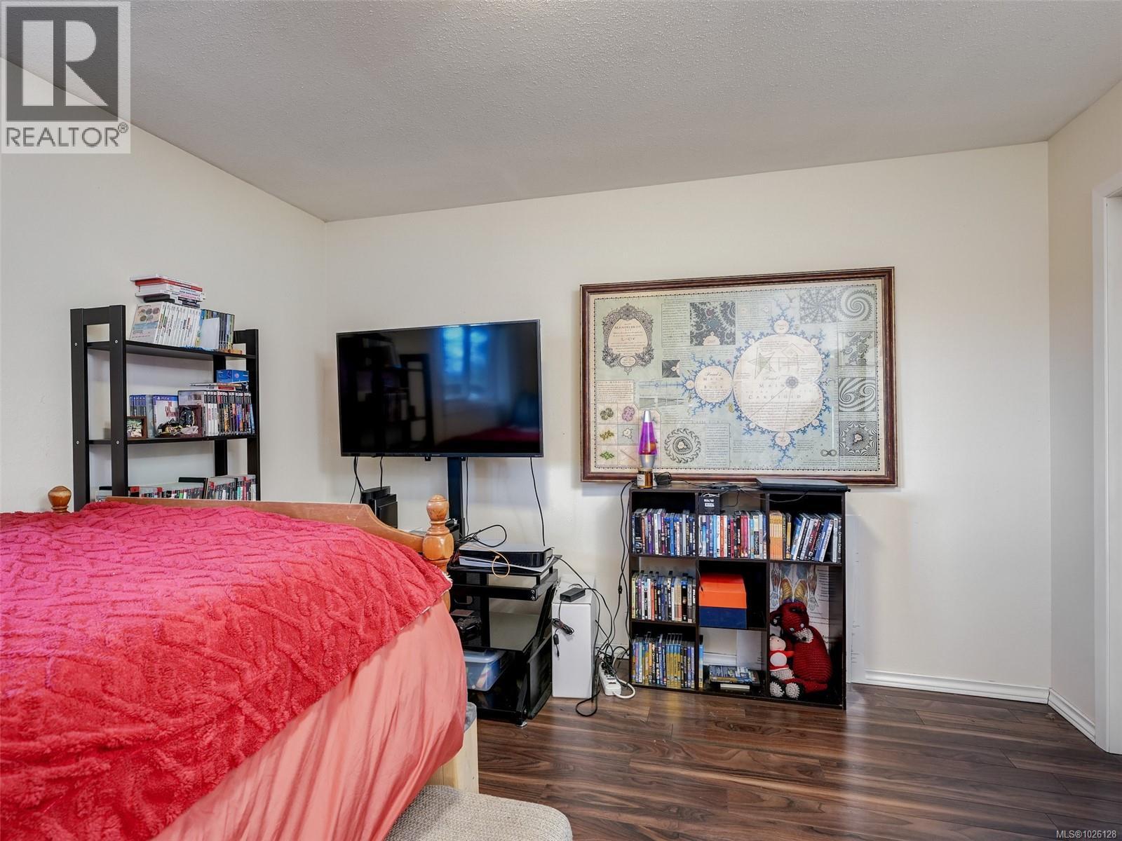 201 1215 Bay Street, Victoria