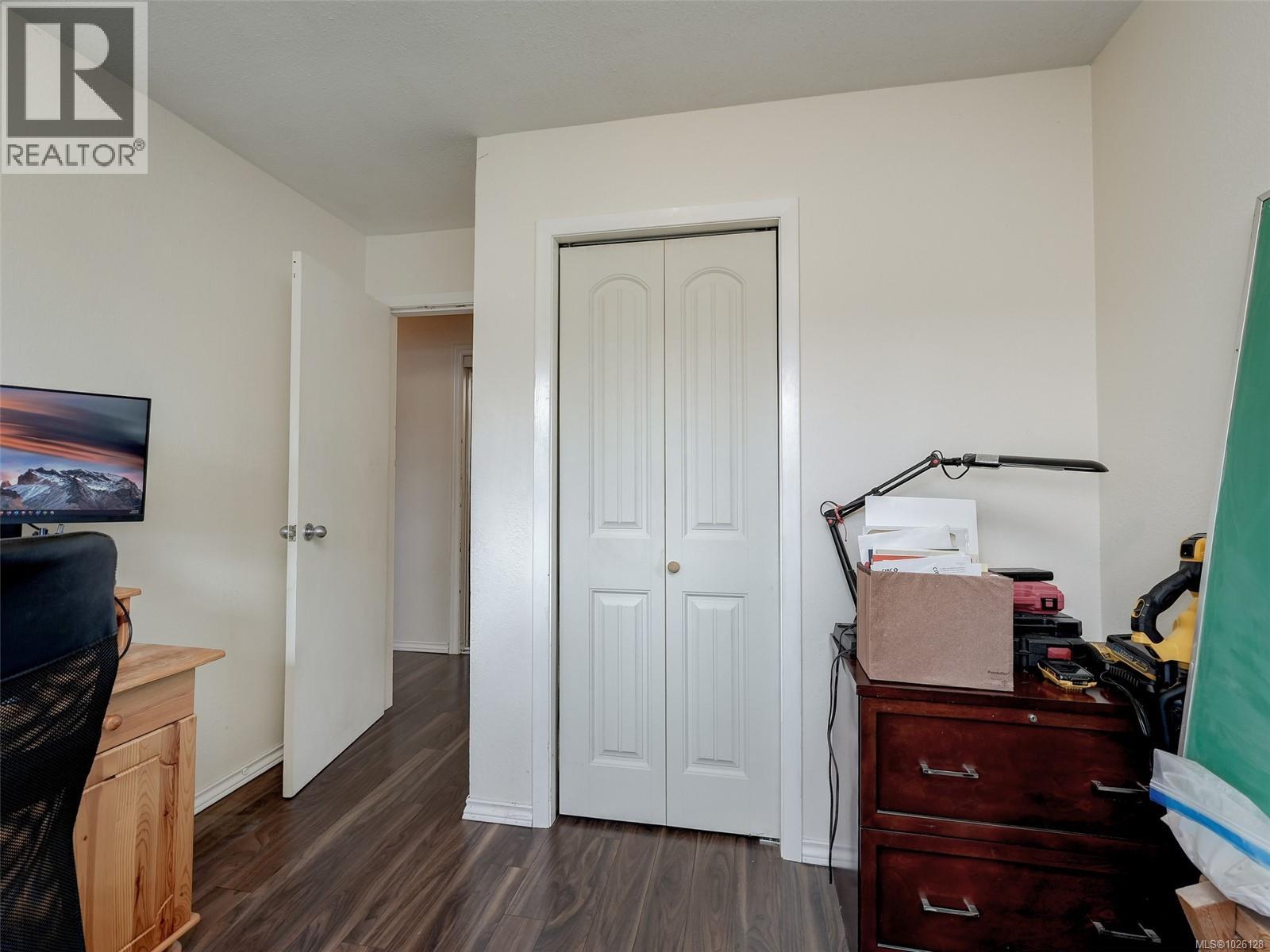 201 1215 Bay Street, Victoria