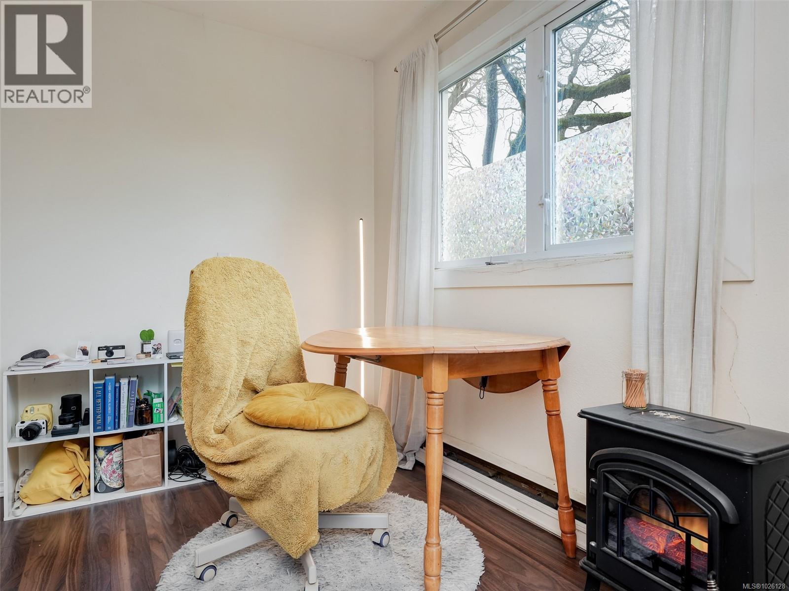 201 1215 Bay Street, Victoria