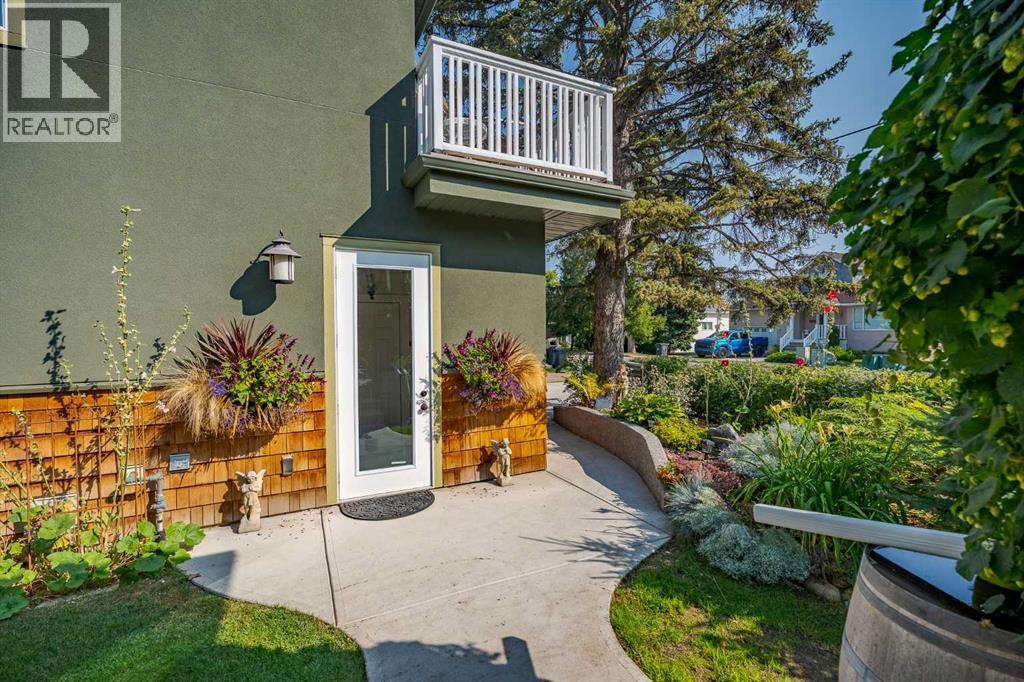 
          602 Macleod Trail Southwest
            <br/>
            <span>High River</span>
            , 
            <span>AB</span>
             <span>T1V1B5</span>
         - Photo 11