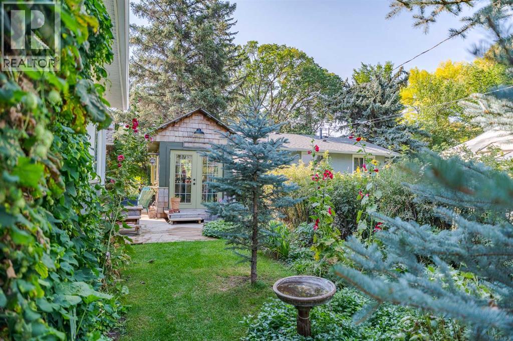 
          602 Macleod Trail Southwest
            <br/>
            <span>High River</span>
            , 
            <span>AB</span>
             <span>T1V1B5</span>
         - Photo 40