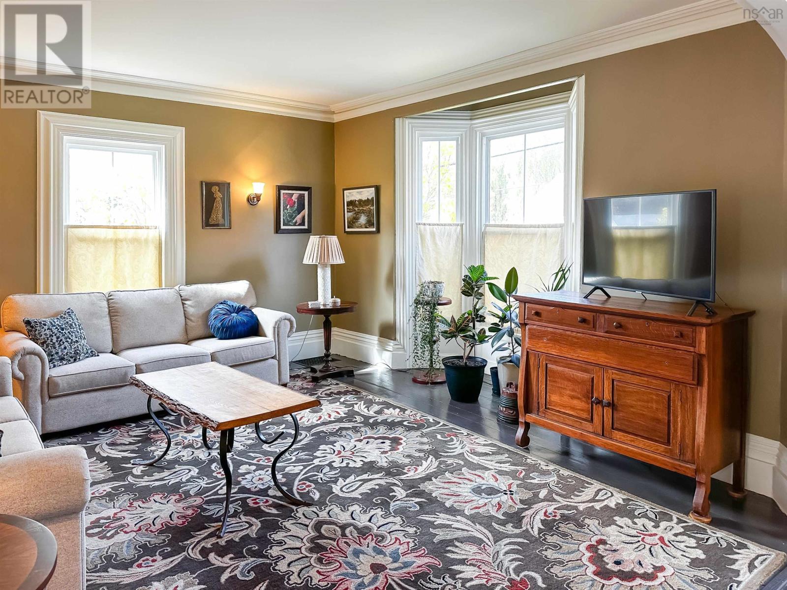 Property 15 of 41 of 9682 Highway 221