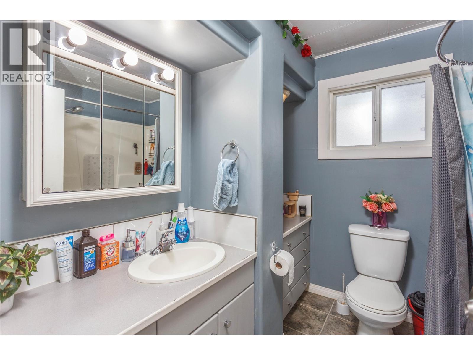 2017 Catt Avenue, Lumby