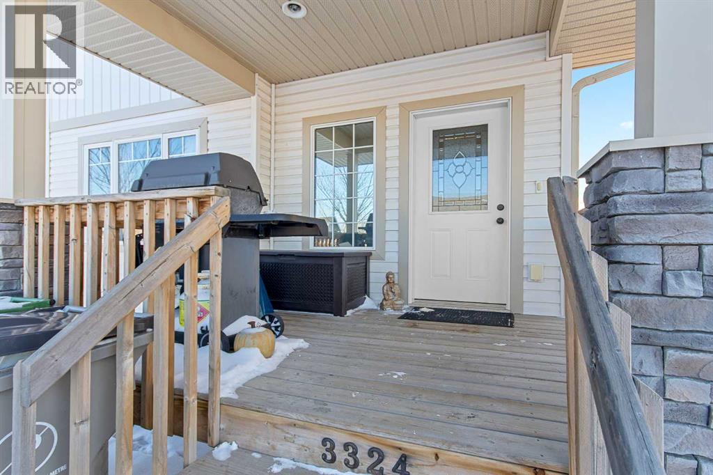 3324 42 Avenue - Photo 3 of 38, Lloydminster, Saskatchewan