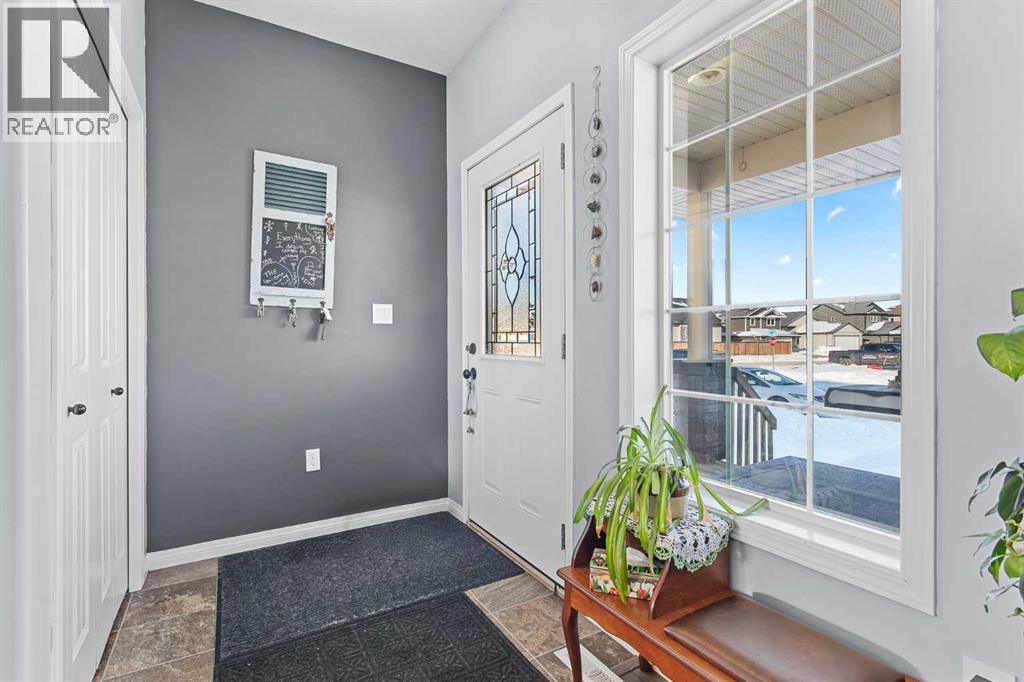 3324 42 Avenue - Photo 4 of 38, Lloydminster, Saskatchewan