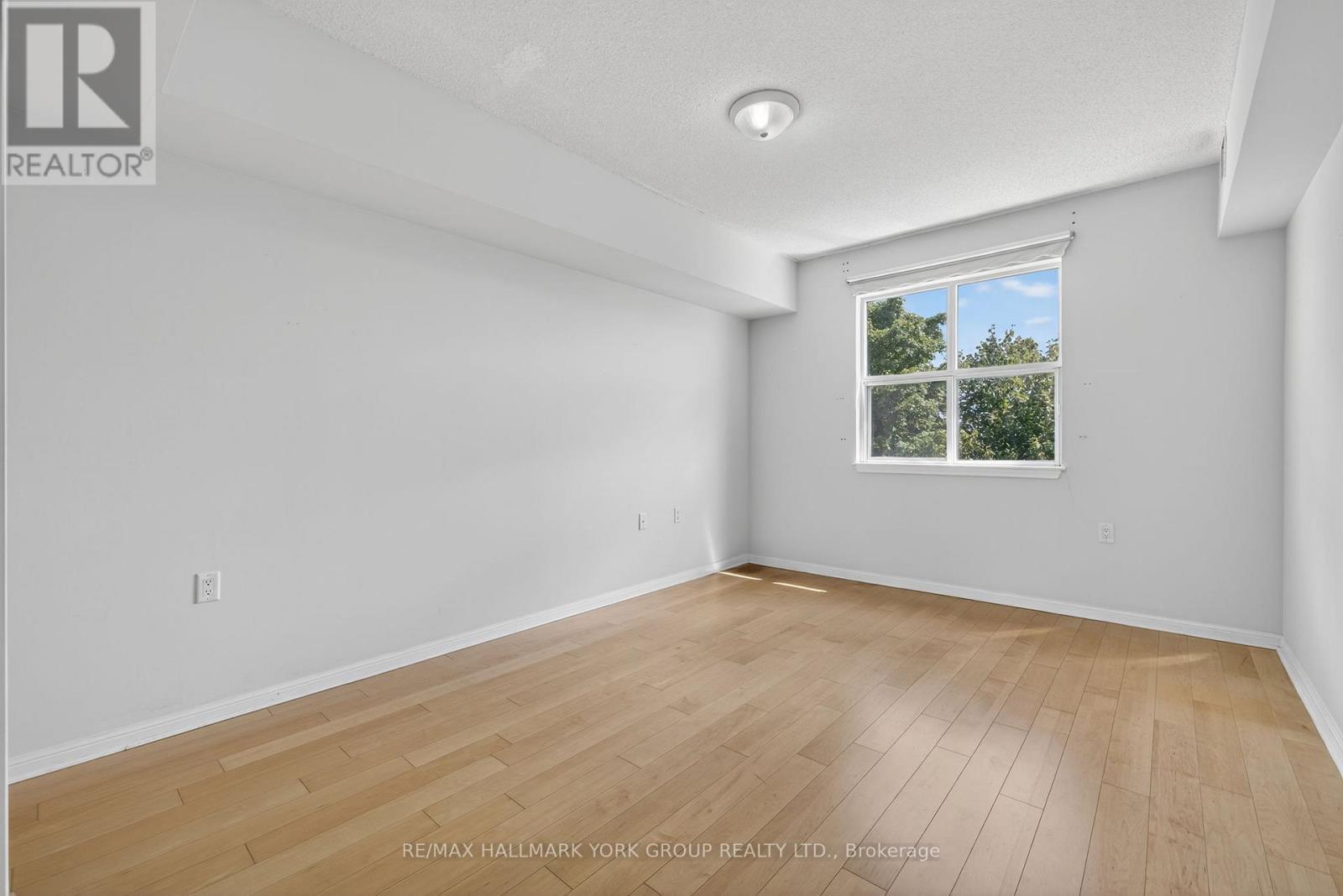 #509 2500 RUTHERFORD ROAD - 20