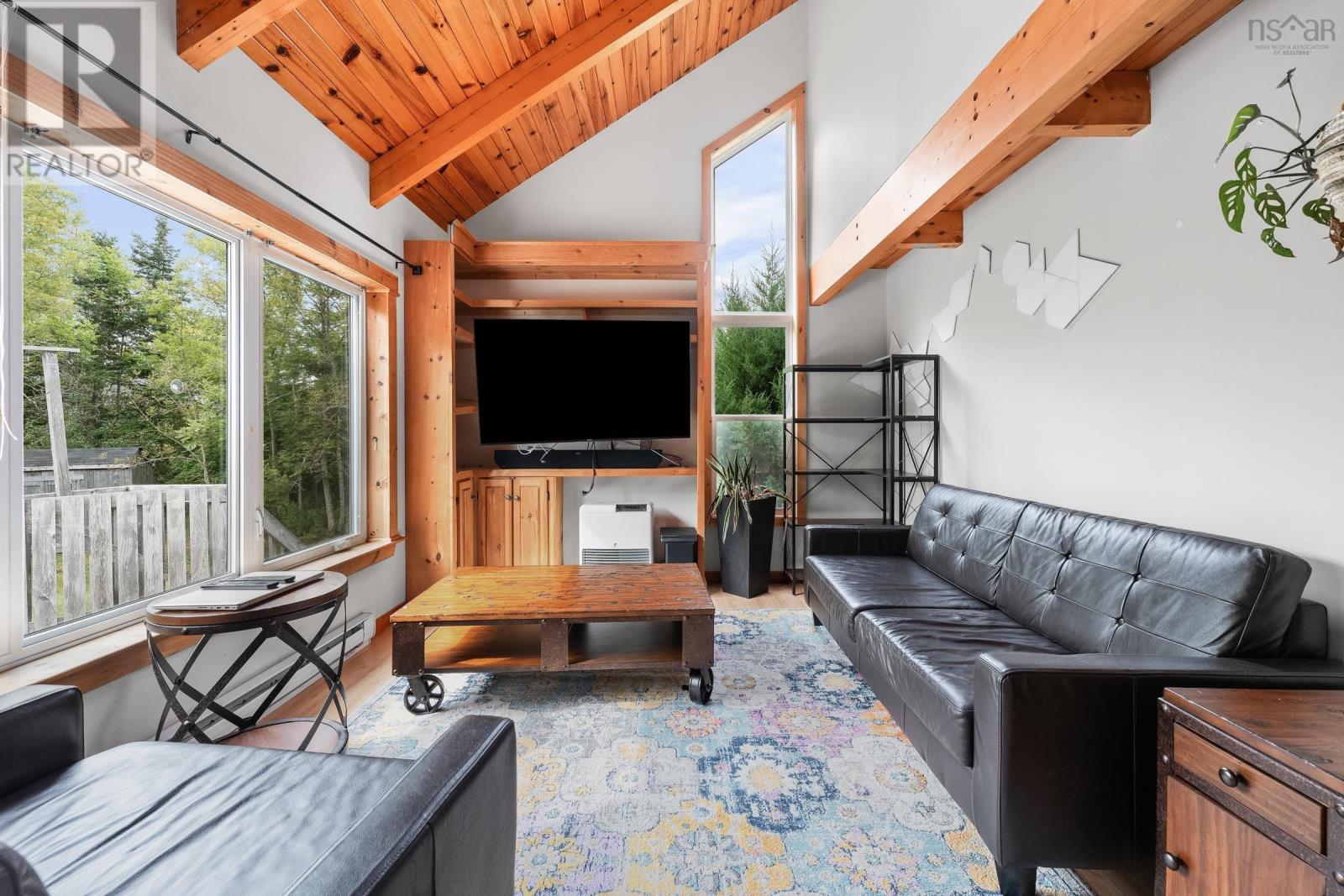 Property 9 of 35 of 10247 Highway 3