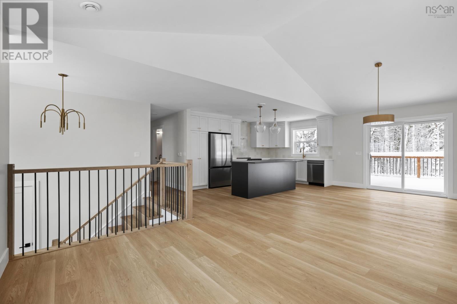 Property 22 of 46 of Lot 403 305 Everwood Avenue