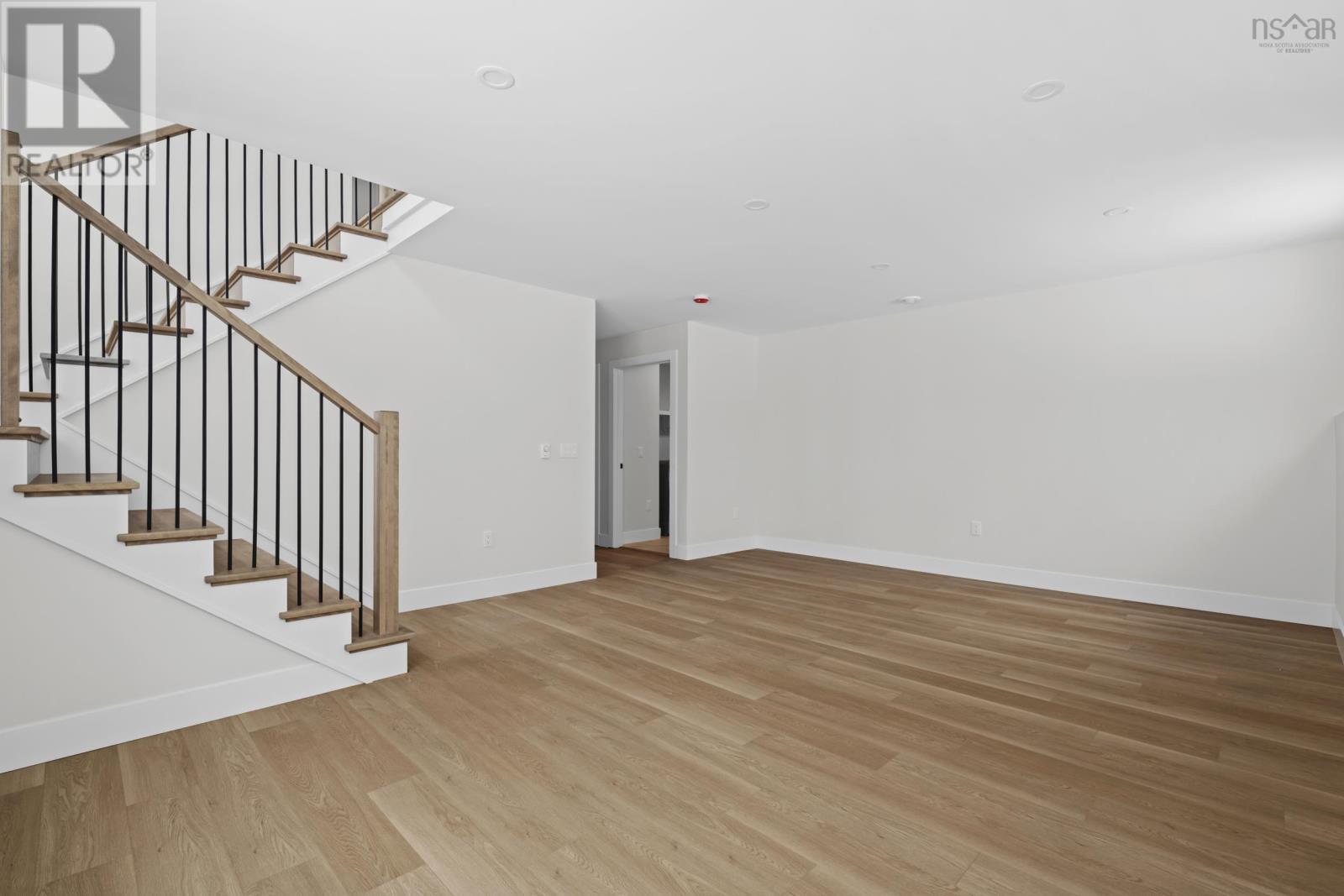 Property 37 of 46 of Lot 403 305 Everwood Avenue