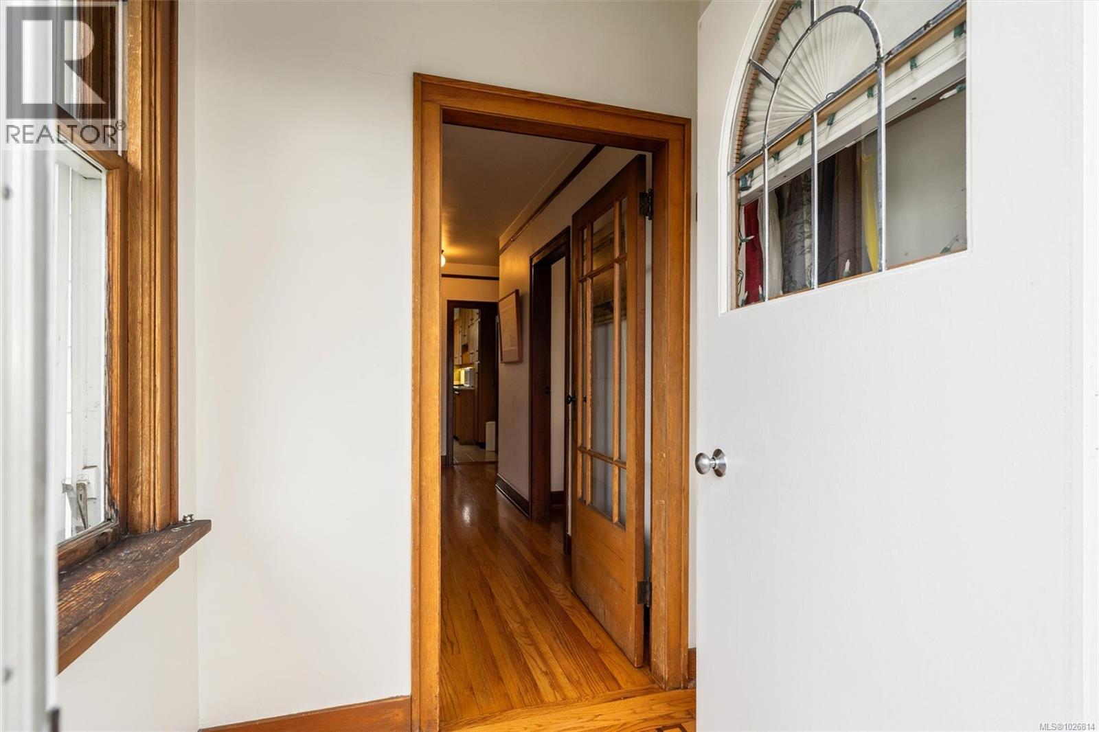  1120 Dallas Road, Victoria