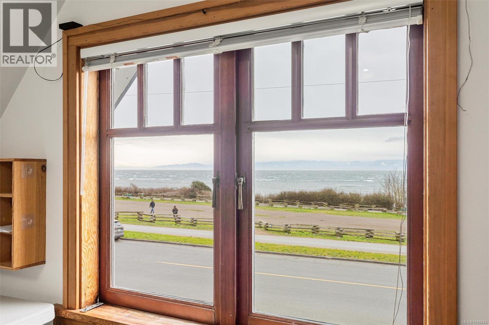  1120 Dallas Road, Victoria