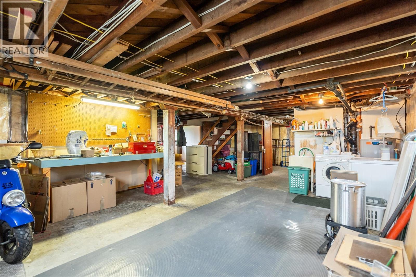  1120 Dallas Road, Victoria