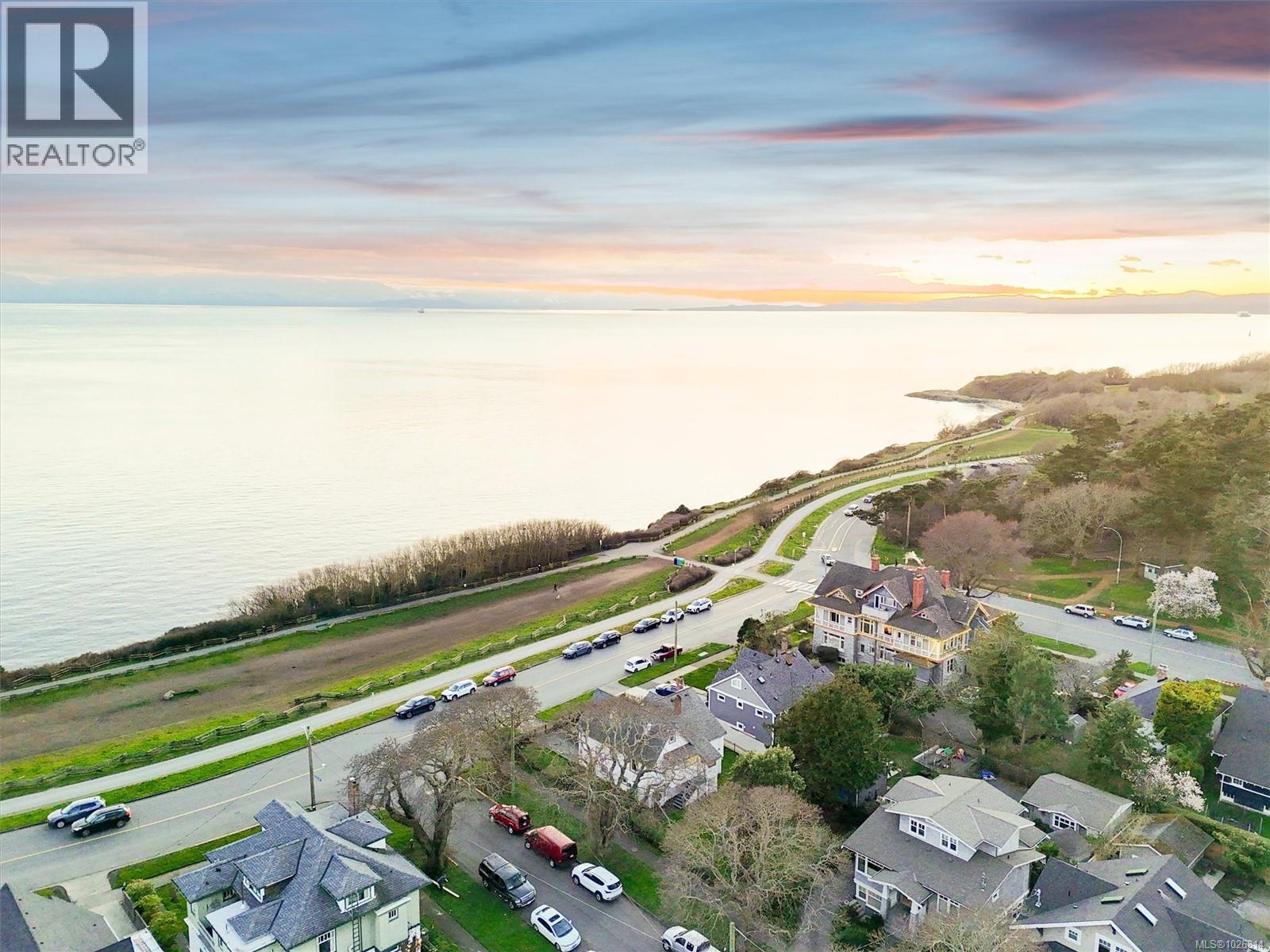  1120 Dallas Road, Victoria