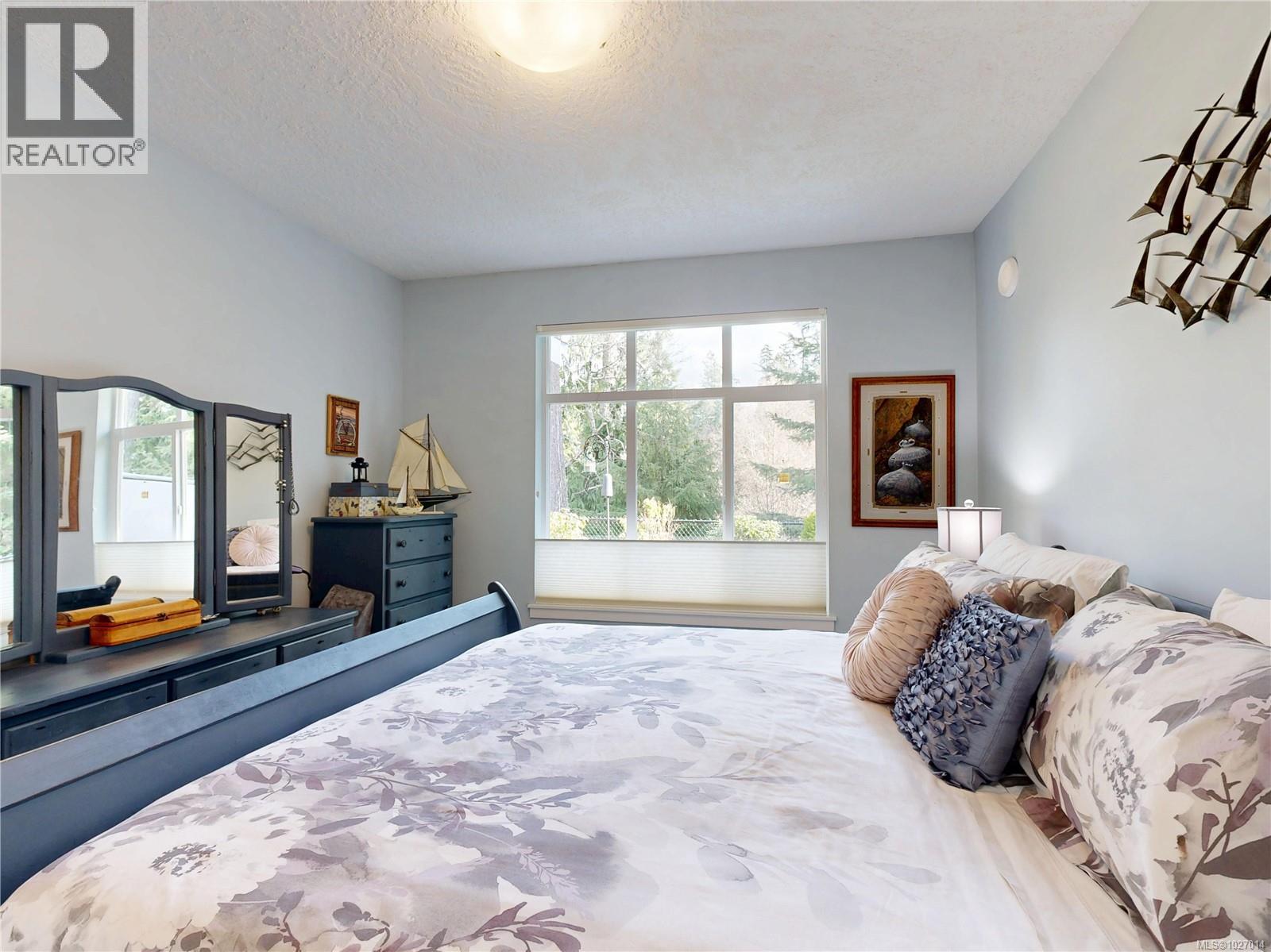 6357 SHAMBROOK DR - 20