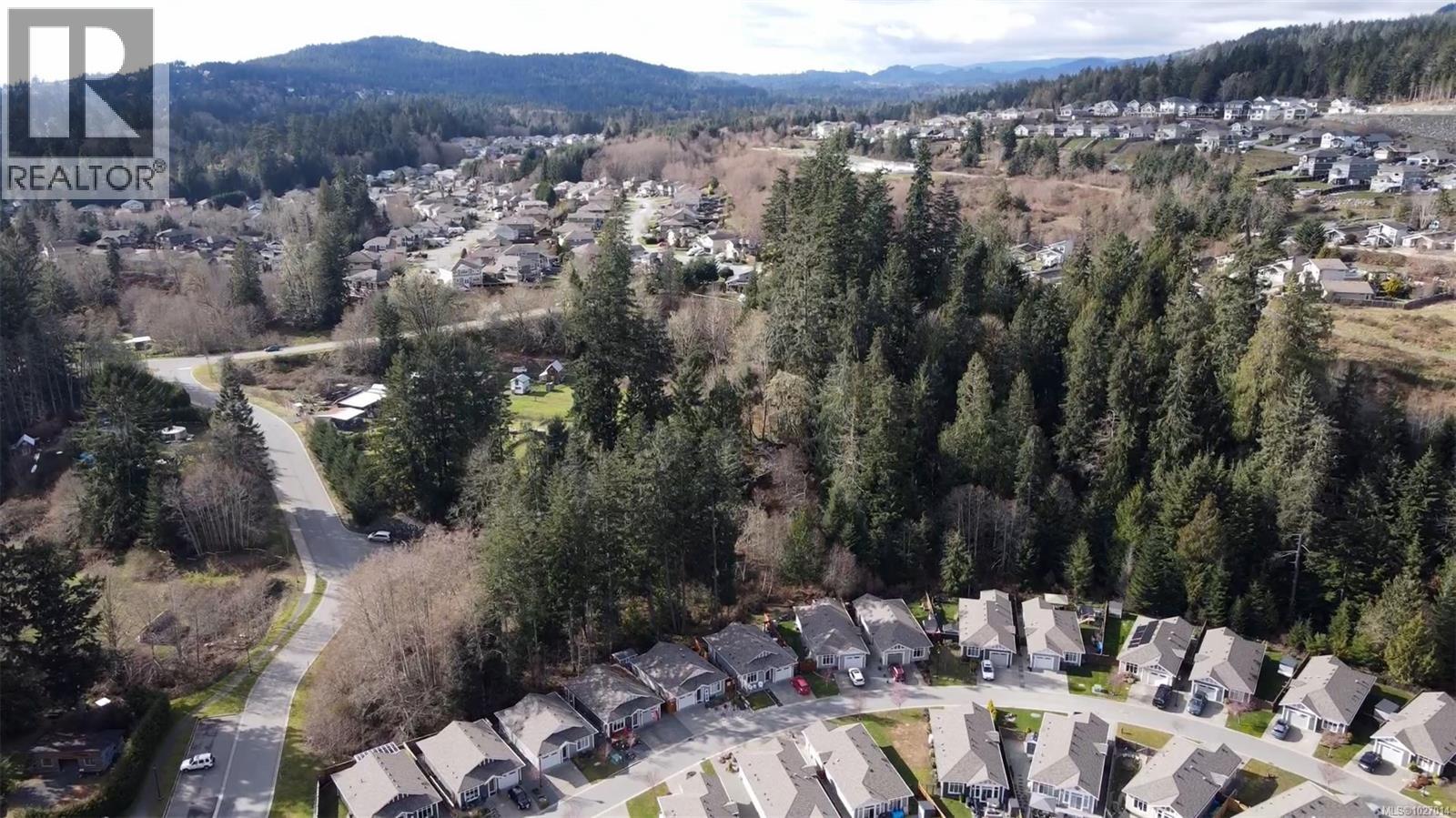 6357 SHAMBROOK DR - 36