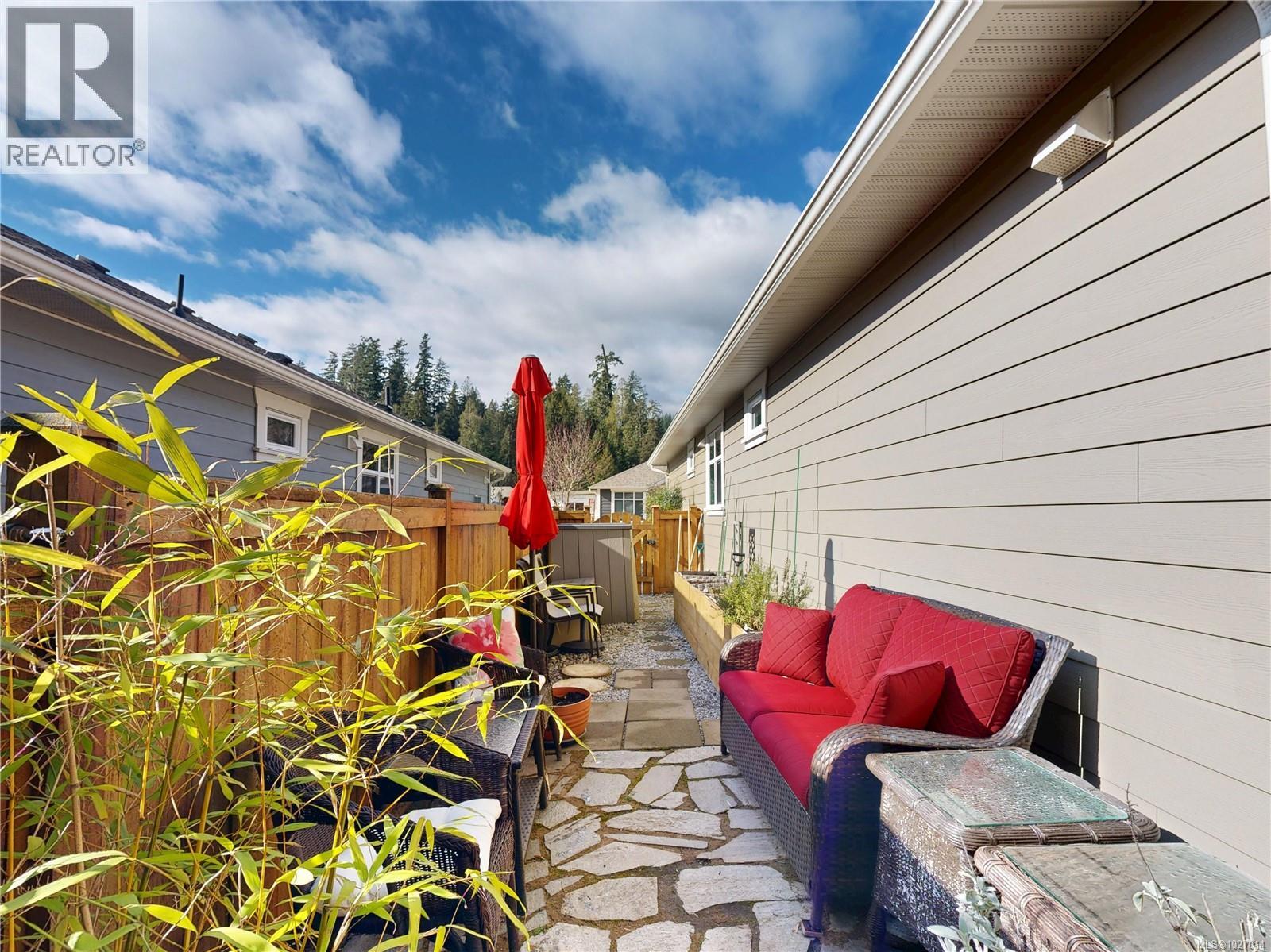 6357 SHAMBROOK DR - 32