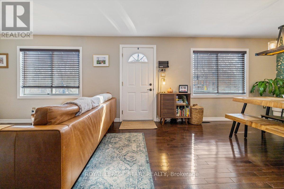 41 BALDWIN STREET - Photo 3 of 30, Hamilton (Dundas), Ontario