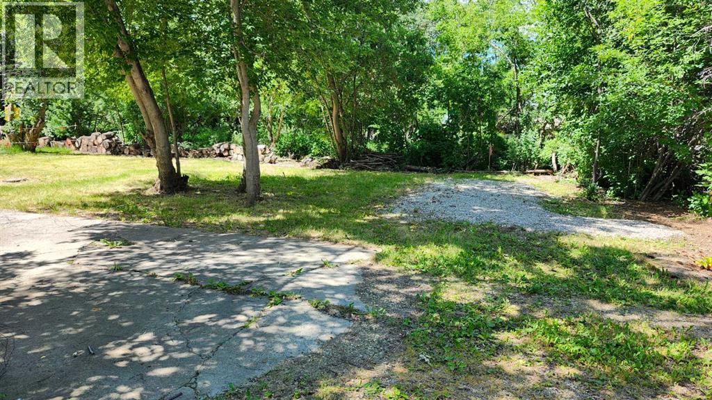 5040, 5042 47 Street - Photo 2 of 18, Sylvan Lake, Alberta