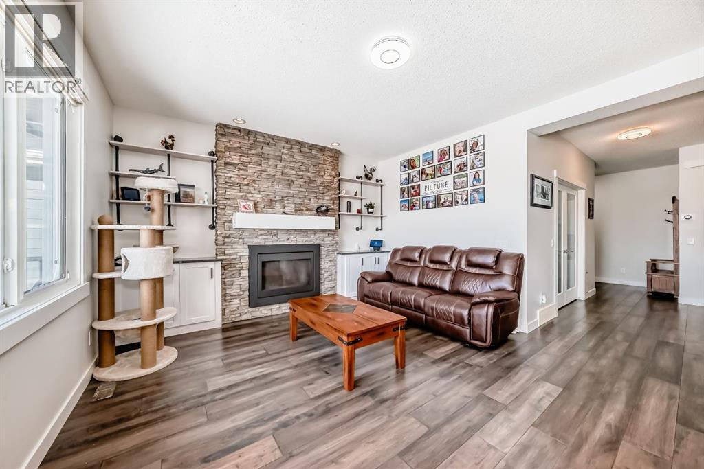 69 Sundown Grove, Cochrane