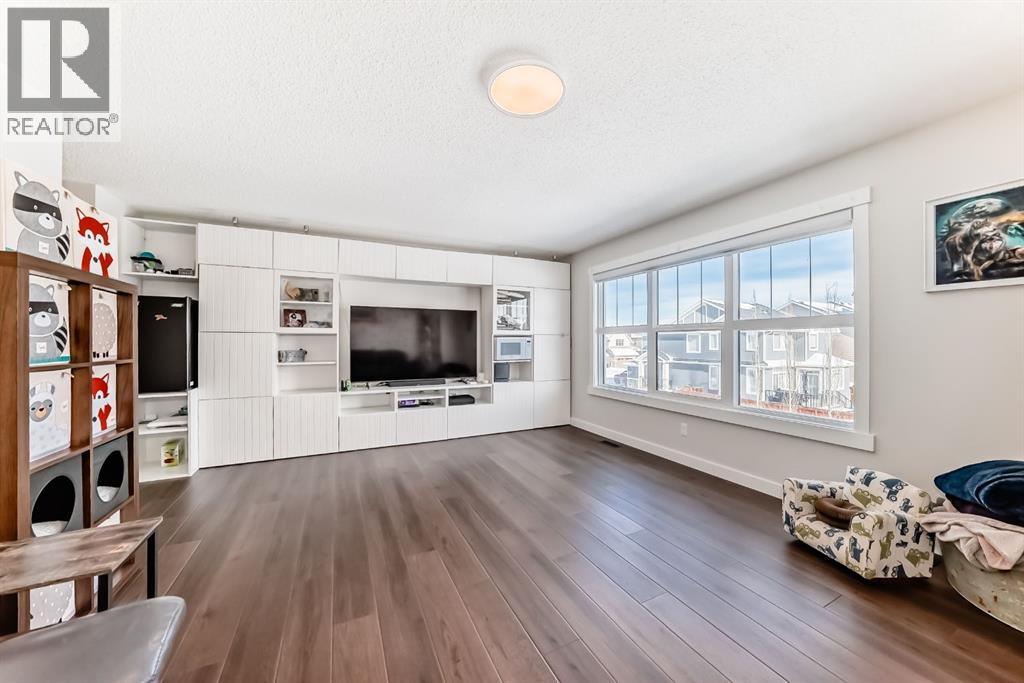 69 Sundown Grove, Cochrane