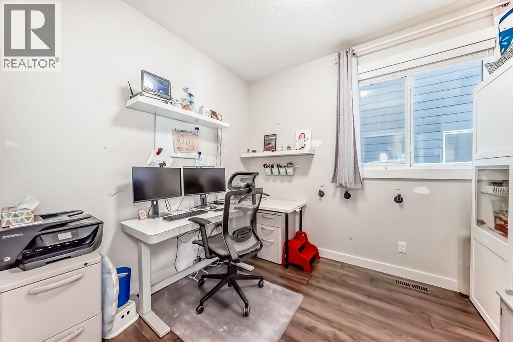 69 Sundown Grove, Cochrane