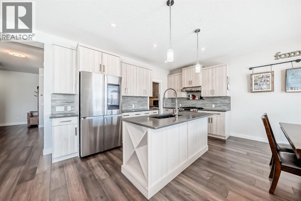 69 Sundown Grove, Cochrane