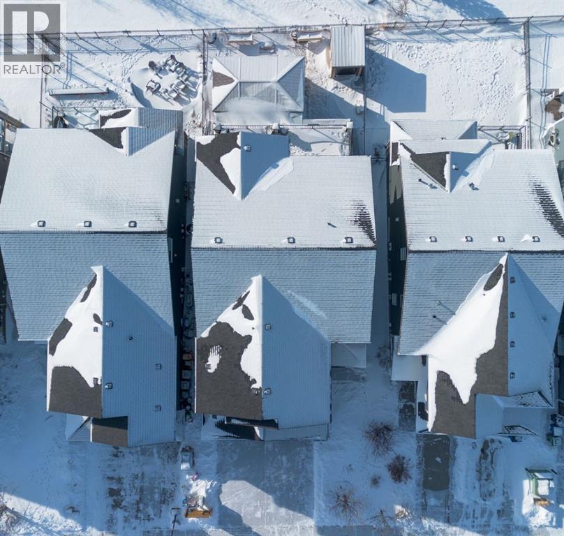 69 Sundown Grove, Cochrane