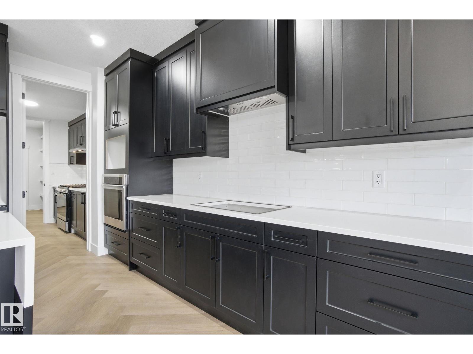 
          3294 Chernowski WY SW
            <br/>
            <span>Edmonton</span>
            , 
            <span>AB</span>
             <span>T6W5H2</span>
         - Photo 20