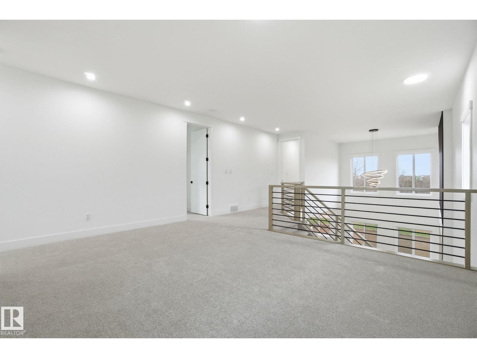 
          3294 Chernowski WY SW
            <br/>
            <span>Edmonton</span>
            , 
            <span>AB</span>
             <span>T6W5H2</span>
         - Photo 35