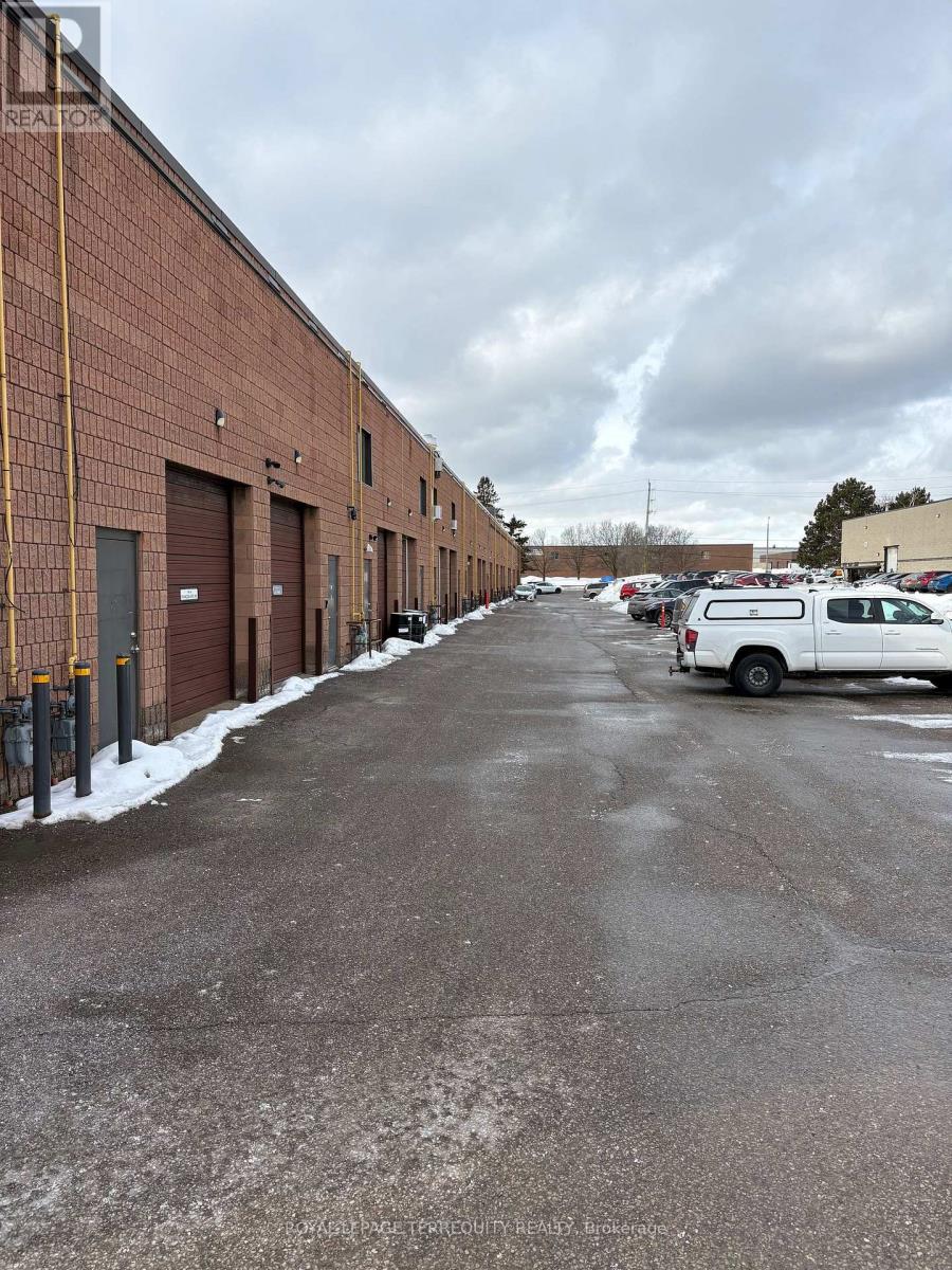 20 - 400 ESNA PARK DRIVE - Photo 2 of 9, Markham (Milliken Mills West), Ontario