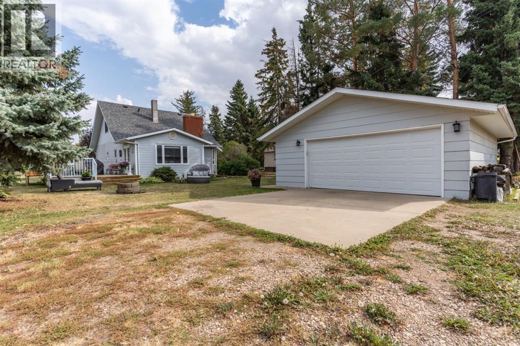 
          4825 51 Street
            <br/>
            <span>Sedgewick</span>
            , 
            <span>AB</span>
             <span>T0B4C0</span>
        