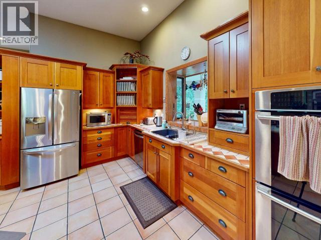 7734 MC AULAY ROAD, Powell River