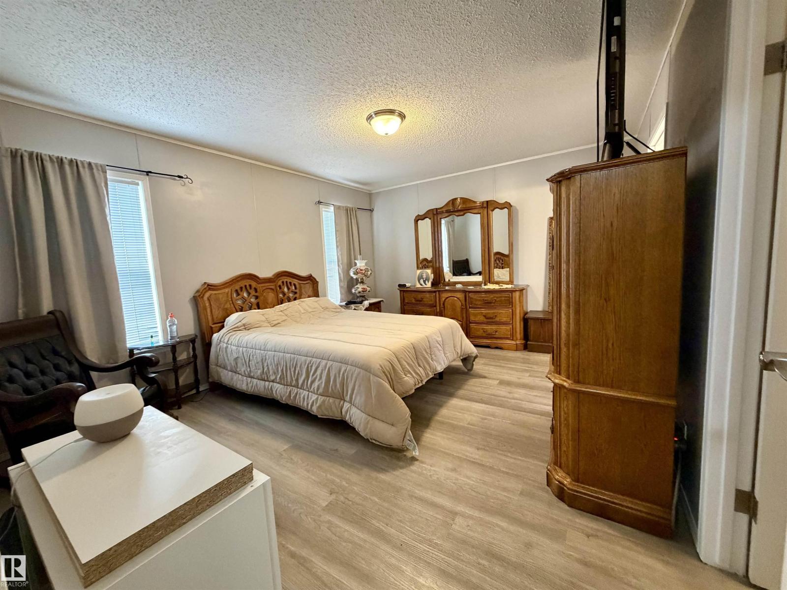 1 JUTLAND CR, Stony Plain