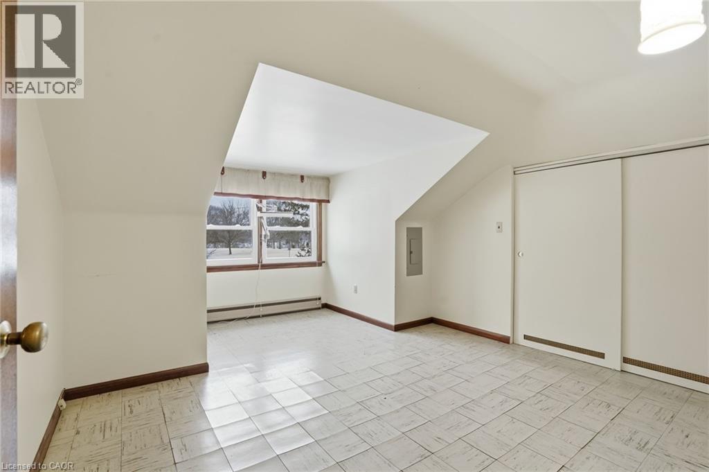 21 FIRST AVENUE - 19
