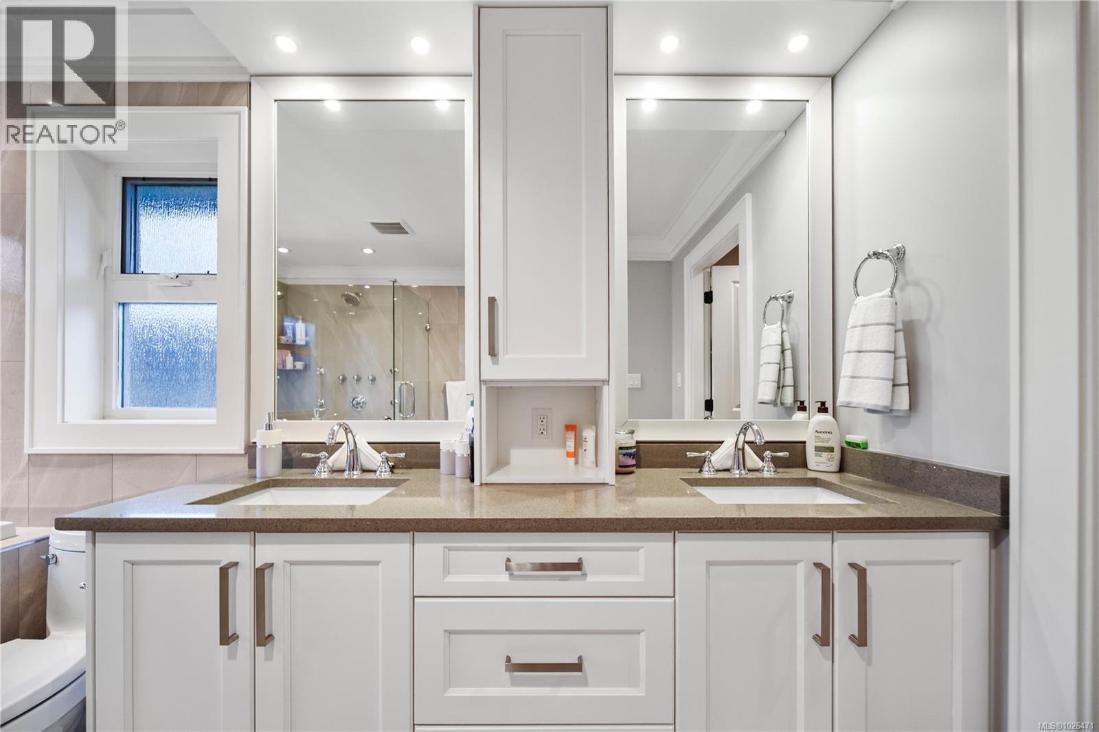 5327 Otter Pl, Port Alberni