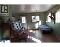 3pc Bathroom - 8224 Highway 95a, Kimberley, BC V1A3L6 Photo 6