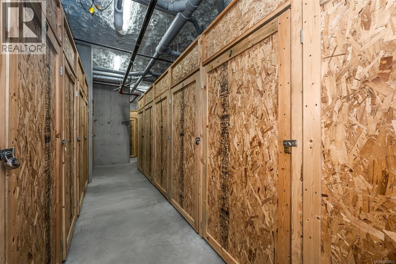 402 200 Douglas Street, Victoria