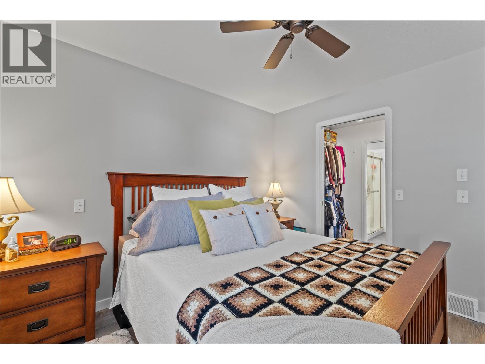 #14 2210 Louie Drive - 19